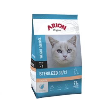 Hrana uscata pentru pisici ARION Cat Sterilized 33 12, Somon, 7.5kg la reducere