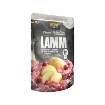 Hrana umeda pentru caini Belcando cu miel, cartof  afine 300 gr