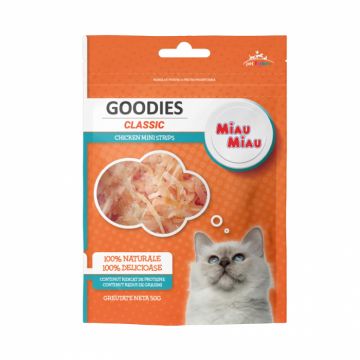 Recompense pentru pisici Goodies Classic Mini Strips cu pui 50 gr