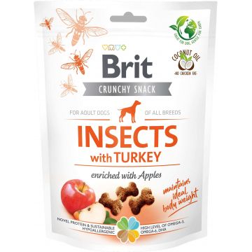 BRIT Crunchy Snack, recompensă pentru câini, cu Insecte, Curcan şi Mere 200g