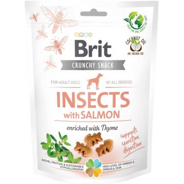 BRIT Crunchy Snack, recompensă pentru câini, cu Insecte, Somon şi Cimbru 200g