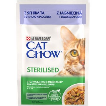 CAT CHOW STERILISED Plic hrană umedă cu Miel şi Fasole verde 85g