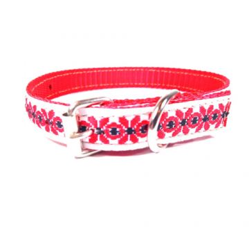 Zgarda ajustabila din chinga, alba/rosie, cu imprimeu motiv traditional, 20 mm x 48 mm