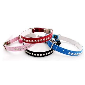 Zgarda caini din piele naturala, rosie, personalizata cu strasuri, 1.2 cm x 30 cm