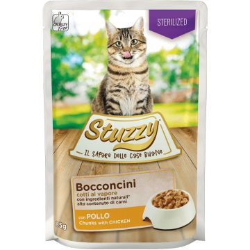 STUZZY Chunks Plic hrană umedă ptr pisici sterilizate, cu Pui 85g