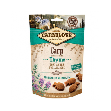CARNILOVE Semi Moist Snacks recompense moi pentru caini, cu crap si cimbru 200 g