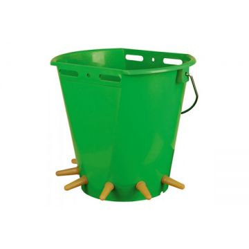 Galeata Cu 6 Suzete Pentru Alaptat Miei