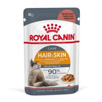 ROYAL CANIN Feline Care Nutrition HairSkin Care, plic hrana umeda pisici, piele si blana, (in aspic), 12x85g la reducere